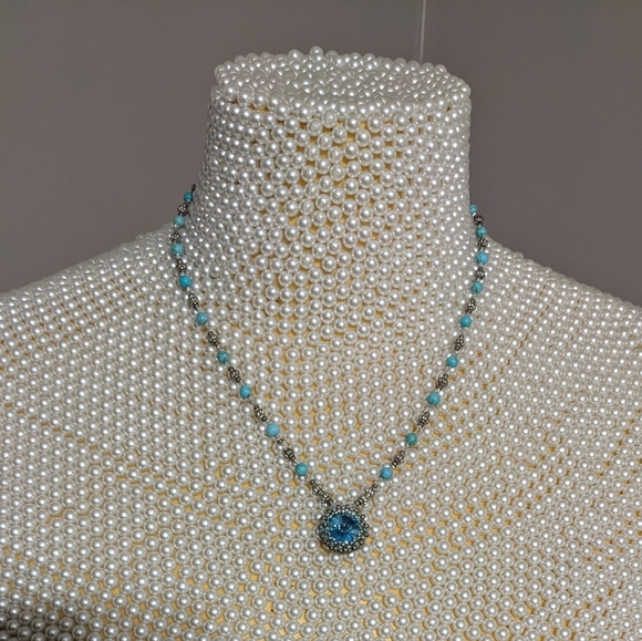 Swarovski crystal & semi precious stones necklace - Picture 3 of 3